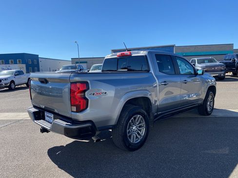 Used 2023 Chevrolet Colorado LT w/ LT Convenience Package II image 19