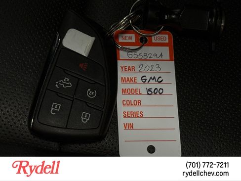 Used 2023 GMC Sierra 1500 SLT w/ SLT Premium Plus Package AWD/4WD image 21