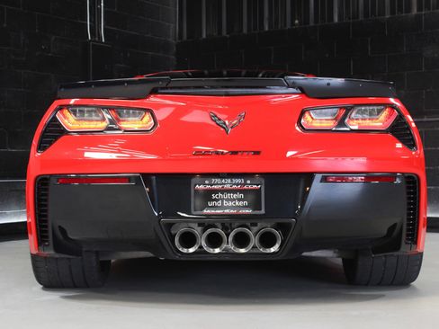 Used 2016 Chevrolet Corvette Z06 w/ 3LZ Preferred Equipment Group image 12