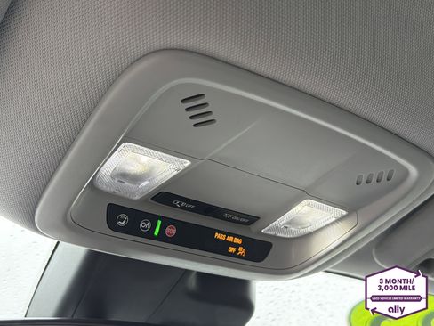 Used 2023 Chevrolet Malibu LT image 21