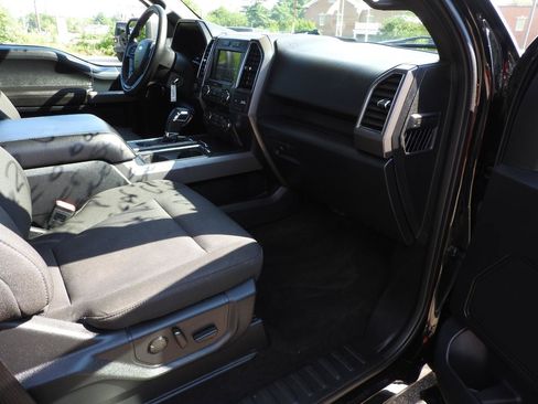 Used 2019 Ford F150 XLT w/ Equipment Group 302A Luxury AWD/4WD image 10