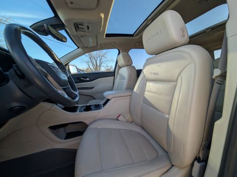 Used 2022 GMC Acadia Denali w/ Denali Ultimate Package image 37