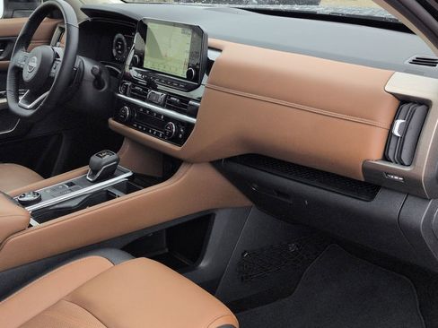 Certified 2024 Nissan Pathfinder Platinum w/ Cargo Package image 36