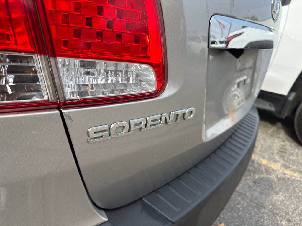 Used 2013 Kia Sorento LX w/ Convenience Pkg FWD image 21