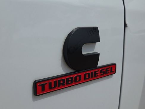 Used 2023 RAM 2500 Laramie w/ Night Edition AWD/4WD image 14