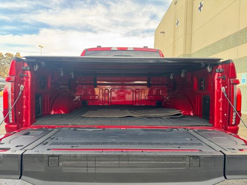 Used 2025 Ford F150 King Ranch w/ FX4 Off-Road Package image 18