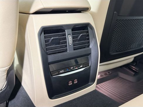 Certified 2023 BMW 330i xDrive Sedan w/ Premium Package image 26