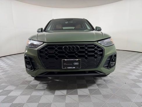 Used 2025 Audi Q5 2.0T Premium w/ Convenience Plus Package image 2