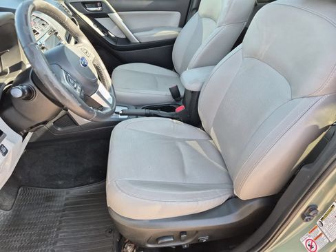 Used 2017 Subaru Forester 2.5i Limited AWD/4WD image 16