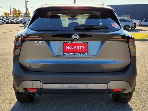 New 2026 Nissan Kicks SV FWD image 7