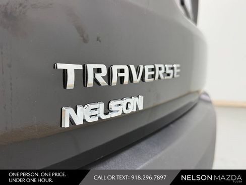 Used 2019 Chevrolet Traverse LS FWD image 10