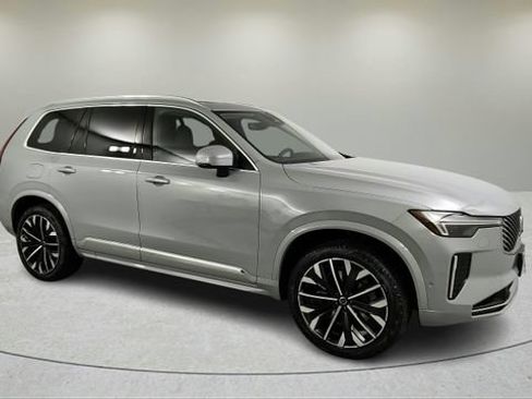 New 2026 Volvo XC90 T8 Ultra w/ Protection Package AWD/4WD image 2