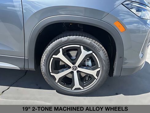 New 2026 Volkswagen Tiguan SE AWD/4WD image 11