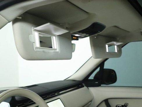 Used 2023 Land Rover Range Rover Long Wheelbase SE image 20