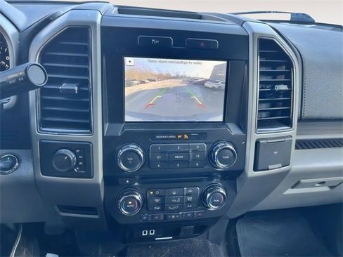 Used 2017 Ford F150 Lariat image 18