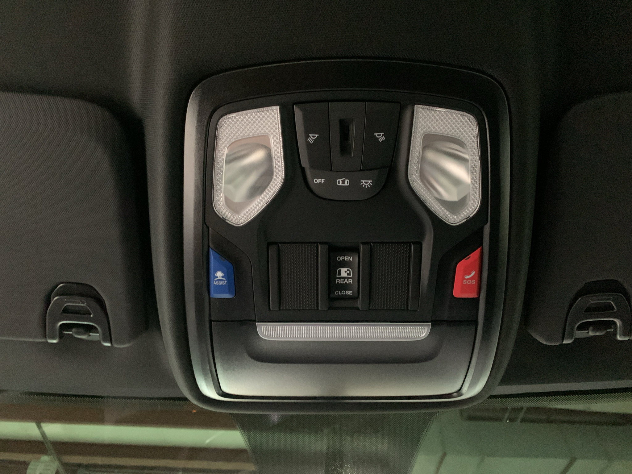 Used 2024 RAM 2500 Tradesman w/ Chrome Appearance Group AWD/4WD image 26