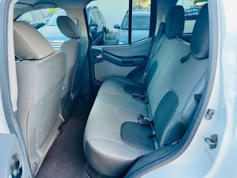 Used 2013 Nissan Xterra S image 17