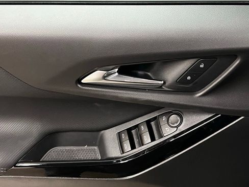 New 2026 Chevrolet Equinox LT AWD/4WD image 14