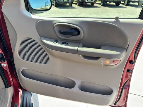 Used 2001 Ford F150 XLT image 23