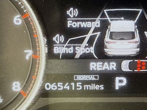 Used 2023 Mitsubishi Outlander SE Black Edition image 16