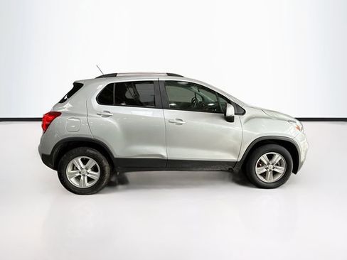 Used 2021 Chevrolet Trax LT image 5