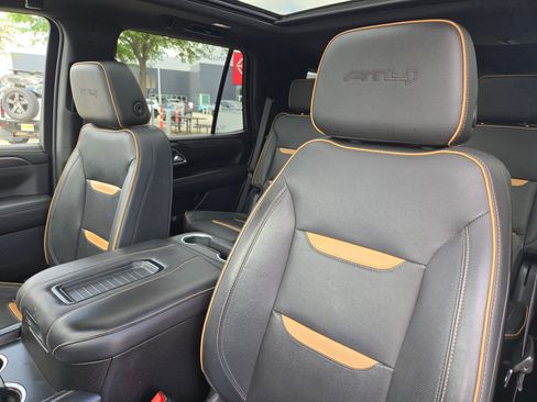 Used 2023 GMC Yukon AT4 image 9