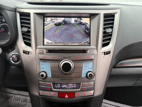 Used 2013 Subaru Outback 3.6R Limited w/ Special Appearance Pkg AWD/4WD image 17