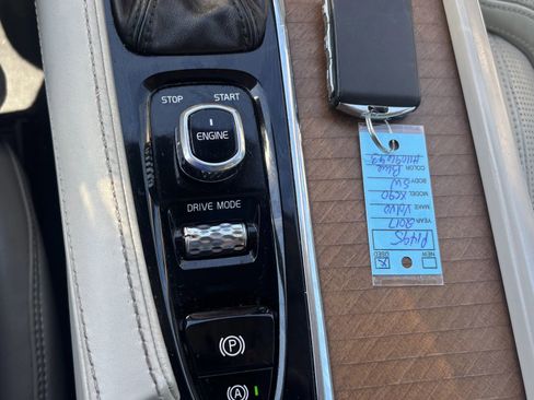 Used 2017 Volvo XC90 T6 Inscription image 29