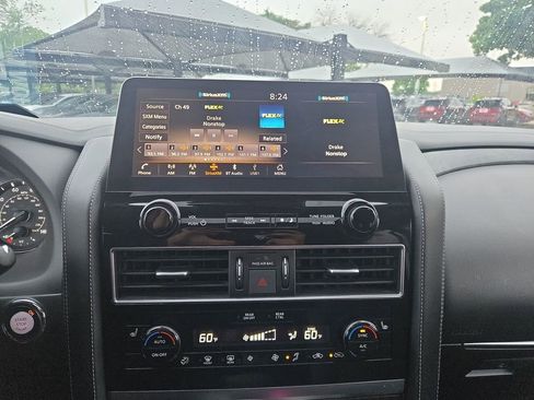 Used 2024 INFINITI QX80 Luxe RWD image 21