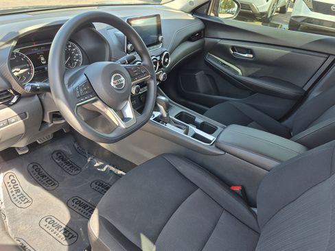 Used 2023 Nissan Sentra SV FWD image 21