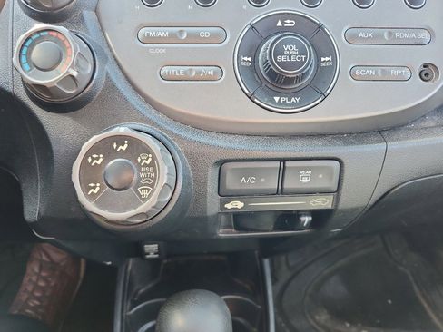 Used 2009 Honda Fit image 19