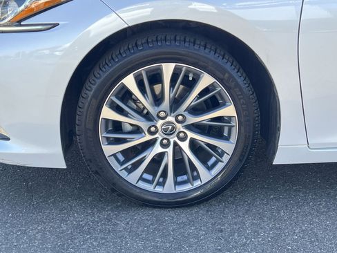 Used 2021 Lexus ES 350 w/ Premium Package image 13