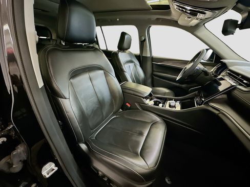 Used 2023 Jeep Grand Cherokee L Limited w/ Trailer Tow Group (B) image 35