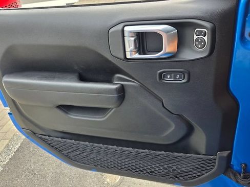 Used 2024 Jeep Wrangler Unlimited Sport AWD/4WD image 30