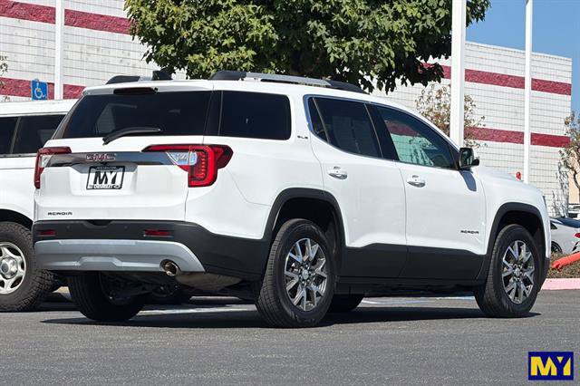 Used 2021 GMC Acadia SLE w/ Driver Convenience Package FWD image 4