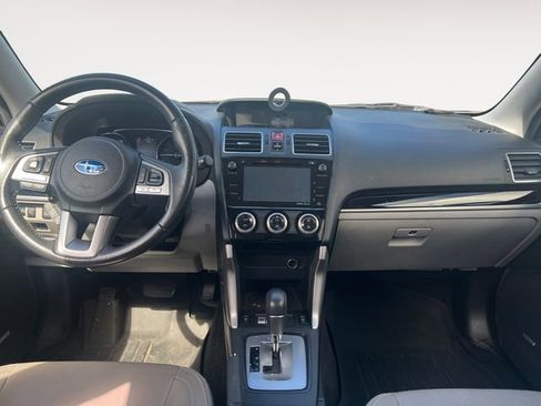 Used 2017 Subaru Forester 2.5i Limited AWD/4WD image 10