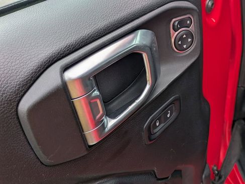 Used 2023 Jeep Wrangler Sport S image 12