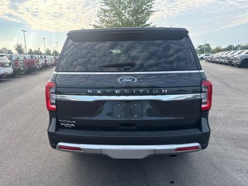 Used 2023 Ford Expedition Platinum AWD/4WD image 5