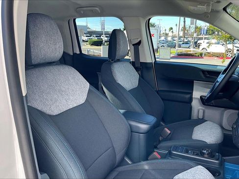 Used 2025 Ford Maverick XLT w/ Equipment Group 302A image 7