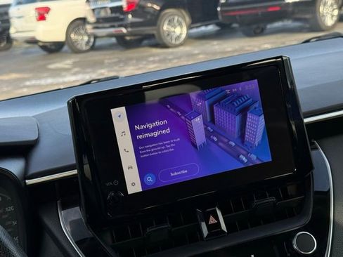 Used 2023 Toyota Corolla LE image 4