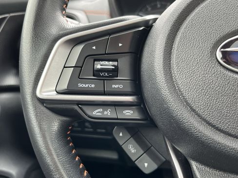 Used 2021 Subaru Crosstrek 2.0i Premium w/ Moonroof Package AWD/4WD image 18