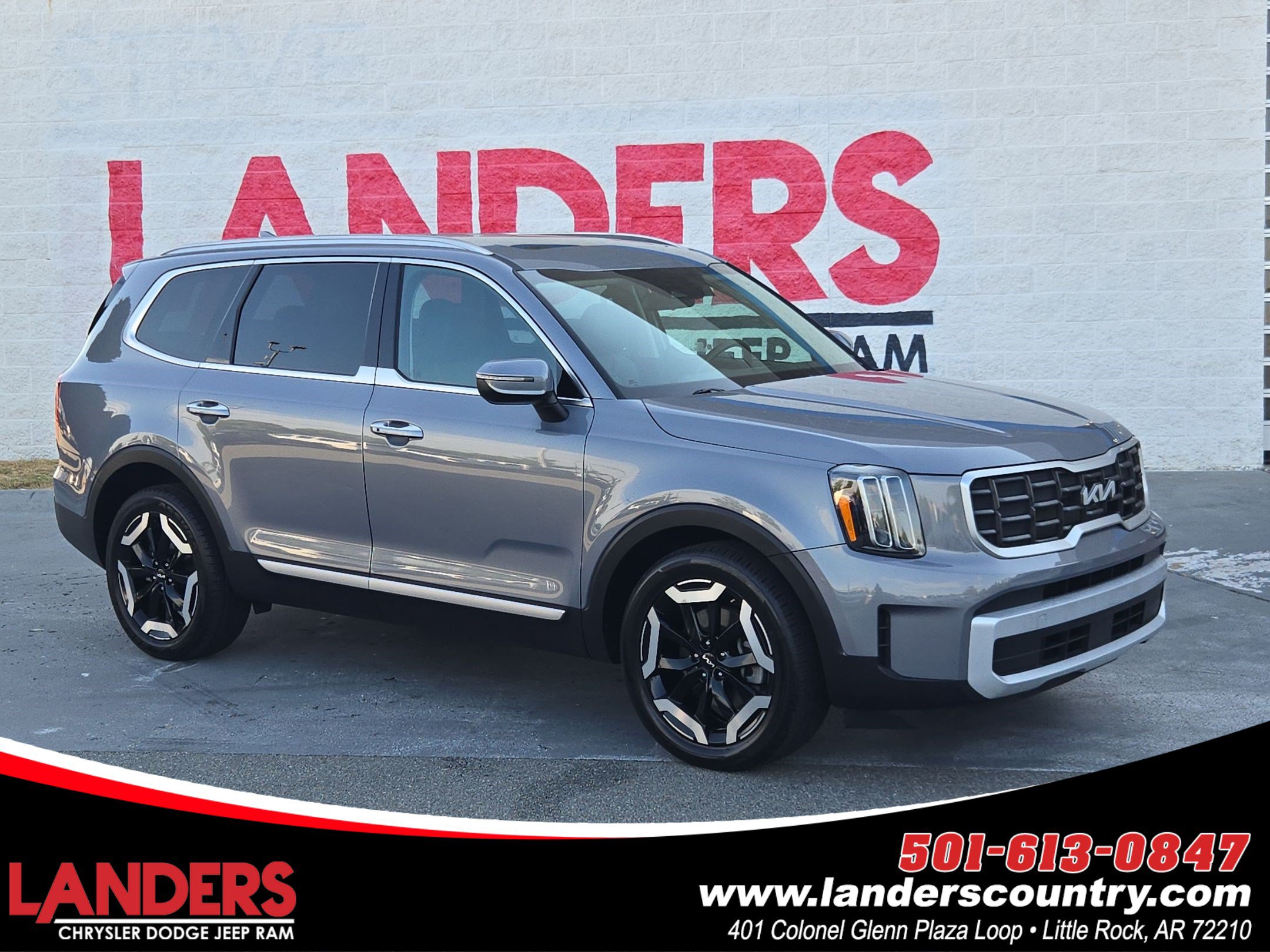 Used 2025 Kia Telluride S FWD image 1