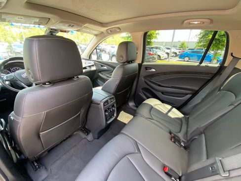 Used 2017 Buick Envision Premium AWD/4WD image 22