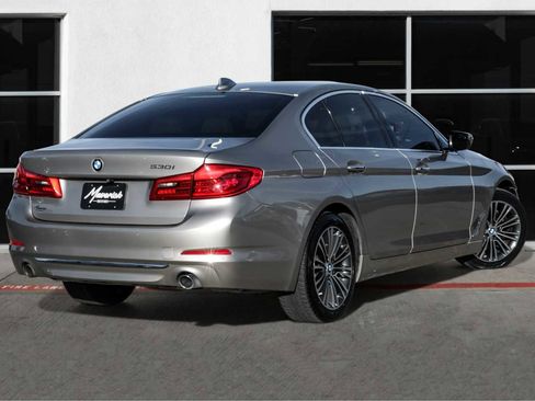 Used 2018 BMW 530i 530i w/ Premium Package image 9