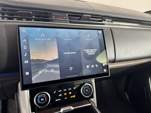 Used 2023 Land Rover Range Rover SE image 17