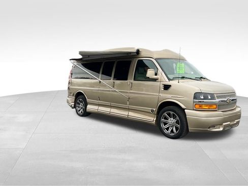 Used 2013 Chevrolet Express 2500 Extended image 13