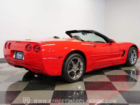Used 1999 Chevrolet Corvette Convertible w/ Memory Pkg RWD image 13