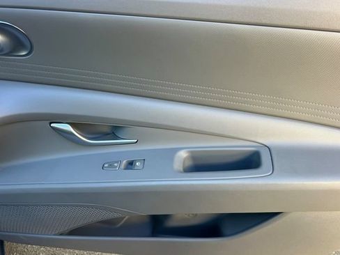 Certified 2023 Hyundai Elantra SEL FWD image 20