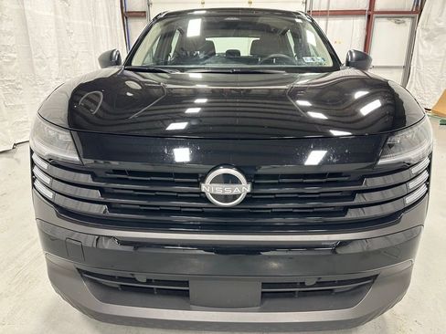 Used 2025 Nissan Kicks S AWD/4WD image 2
