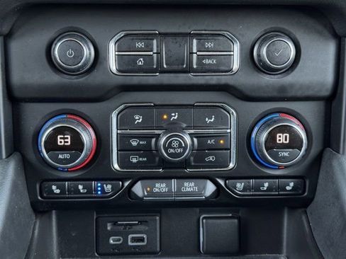 Used 2021 Chevrolet Tahoe Premier image 19